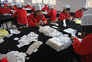金愛產品包裝上卡
